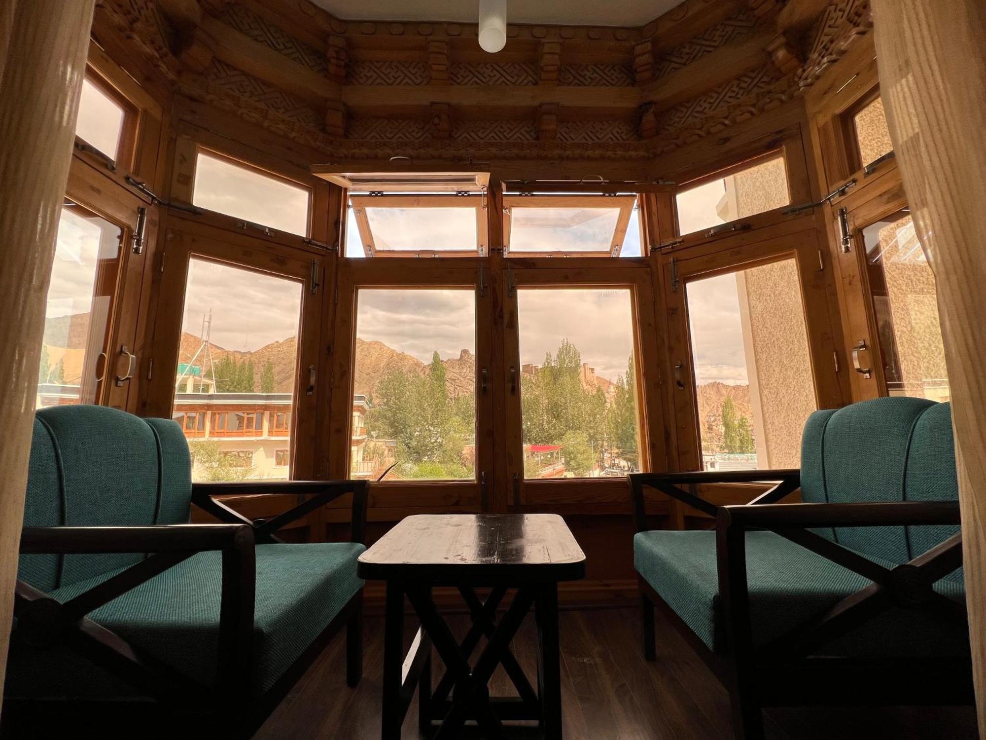 Hotel New Glacier View Leh Esterno foto