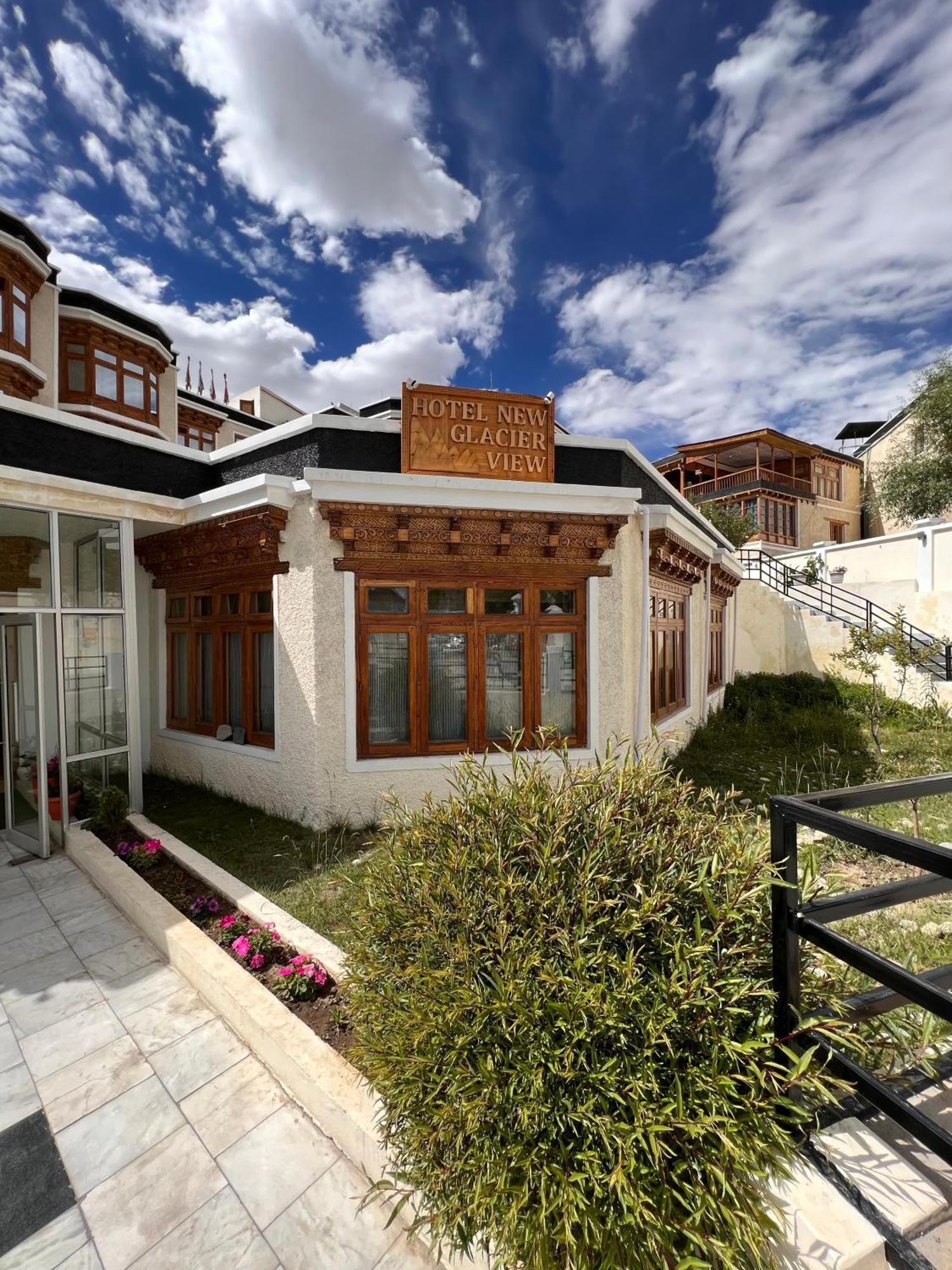 Hotel New Glacier View Leh Esterno foto