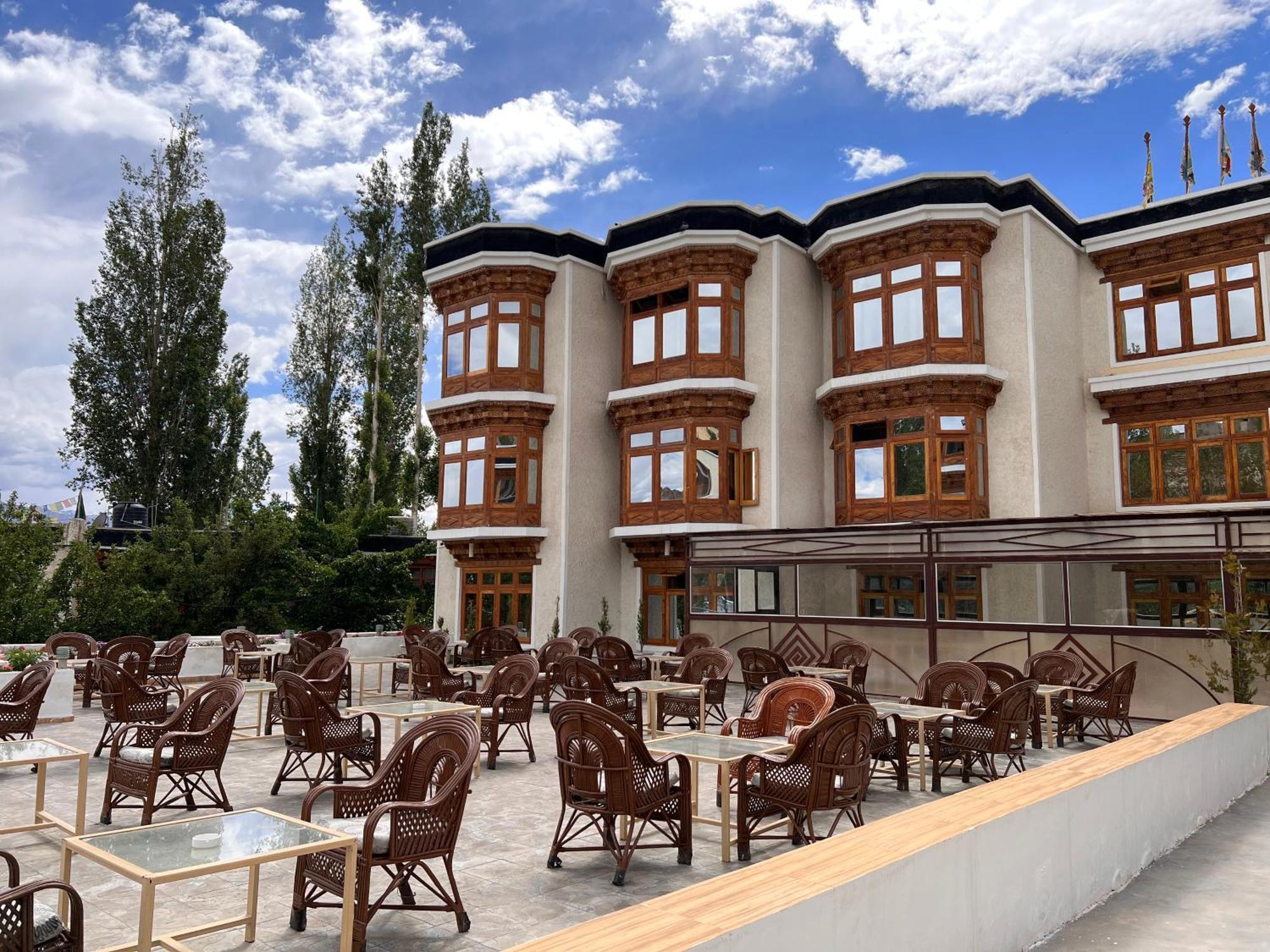 Hotel New Glacier View Leh Esterno foto