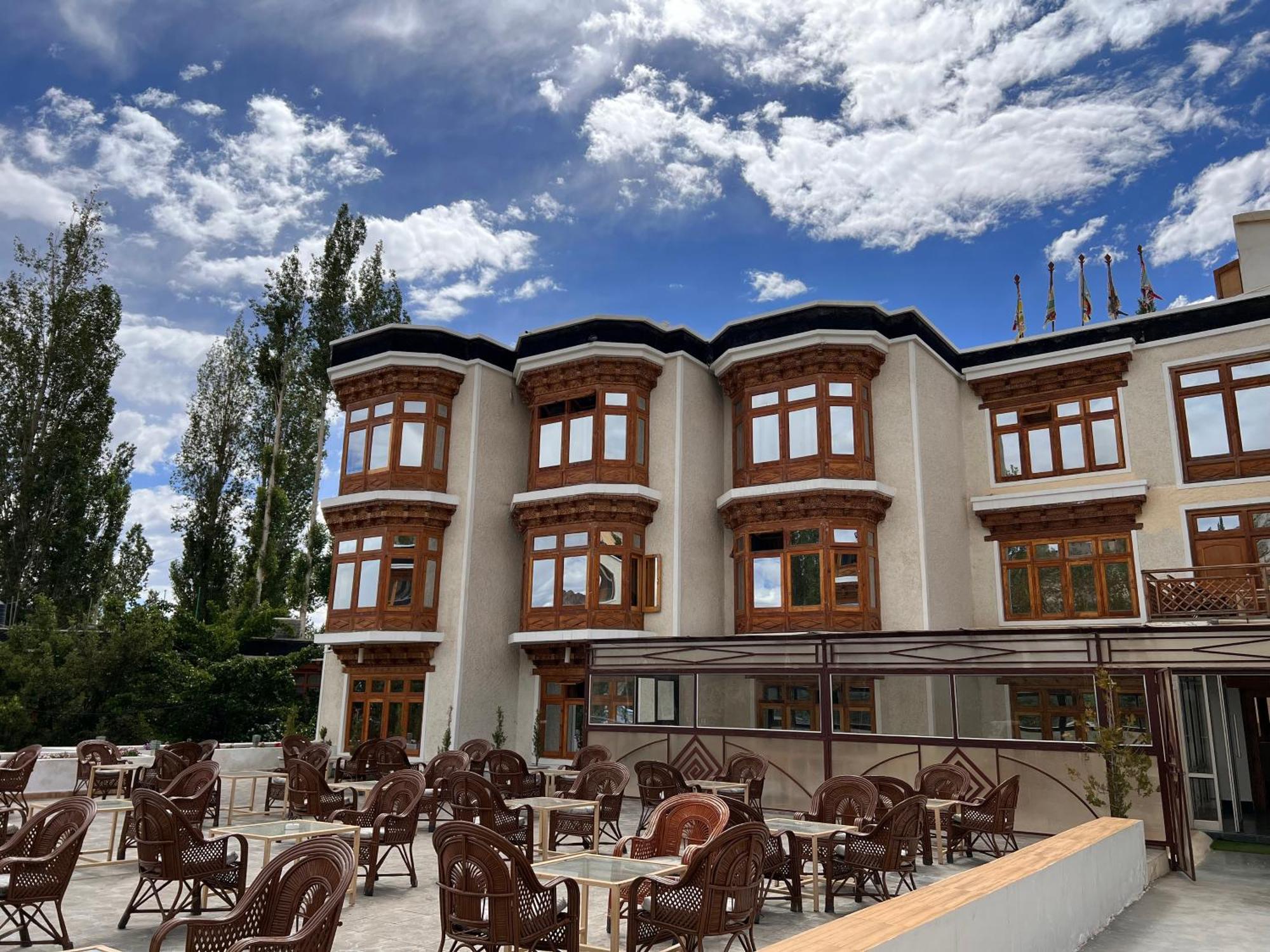 Hotel New Glacier View Leh Esterno foto