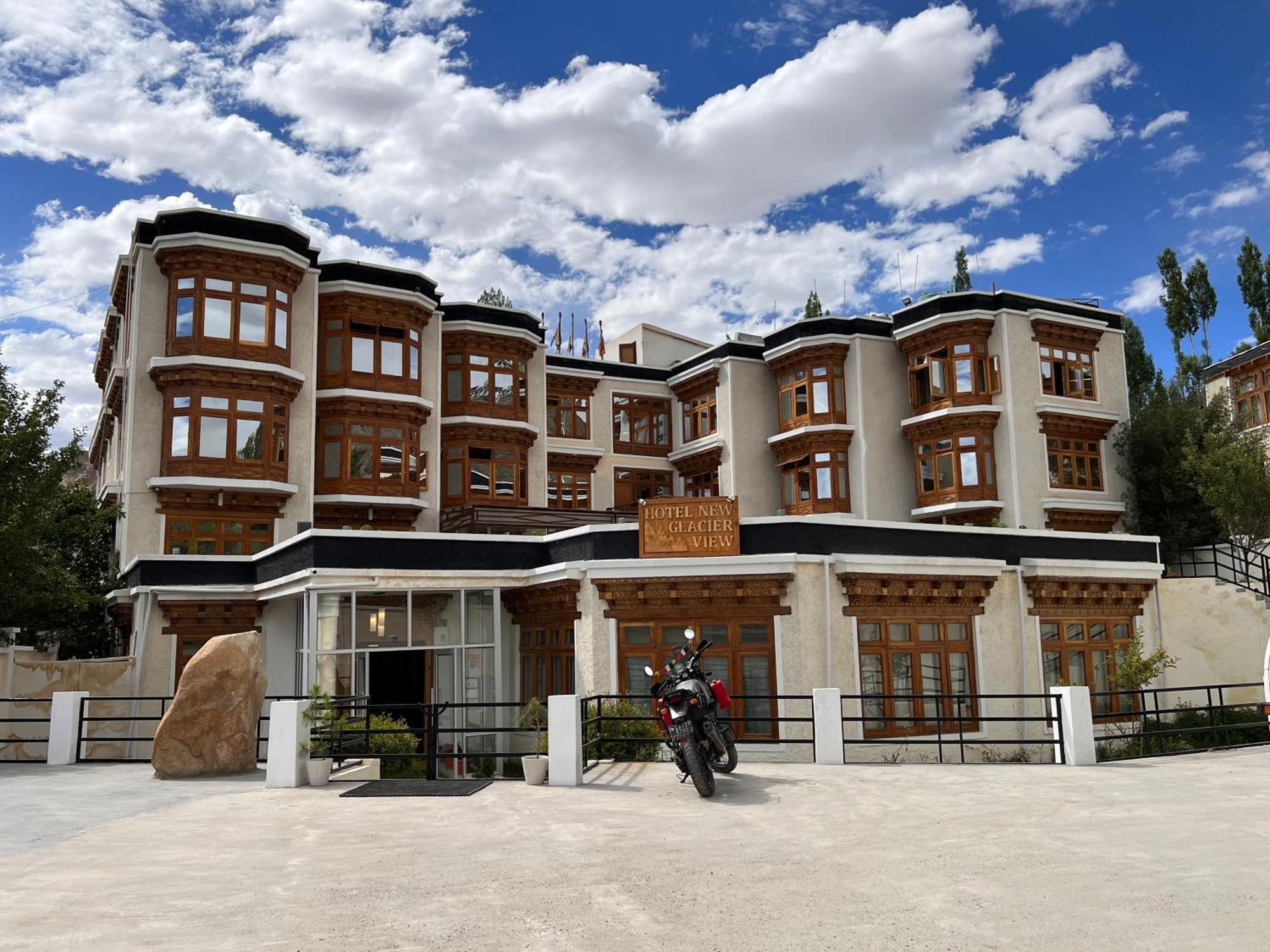 Hotel New Glacier View Leh Esterno foto