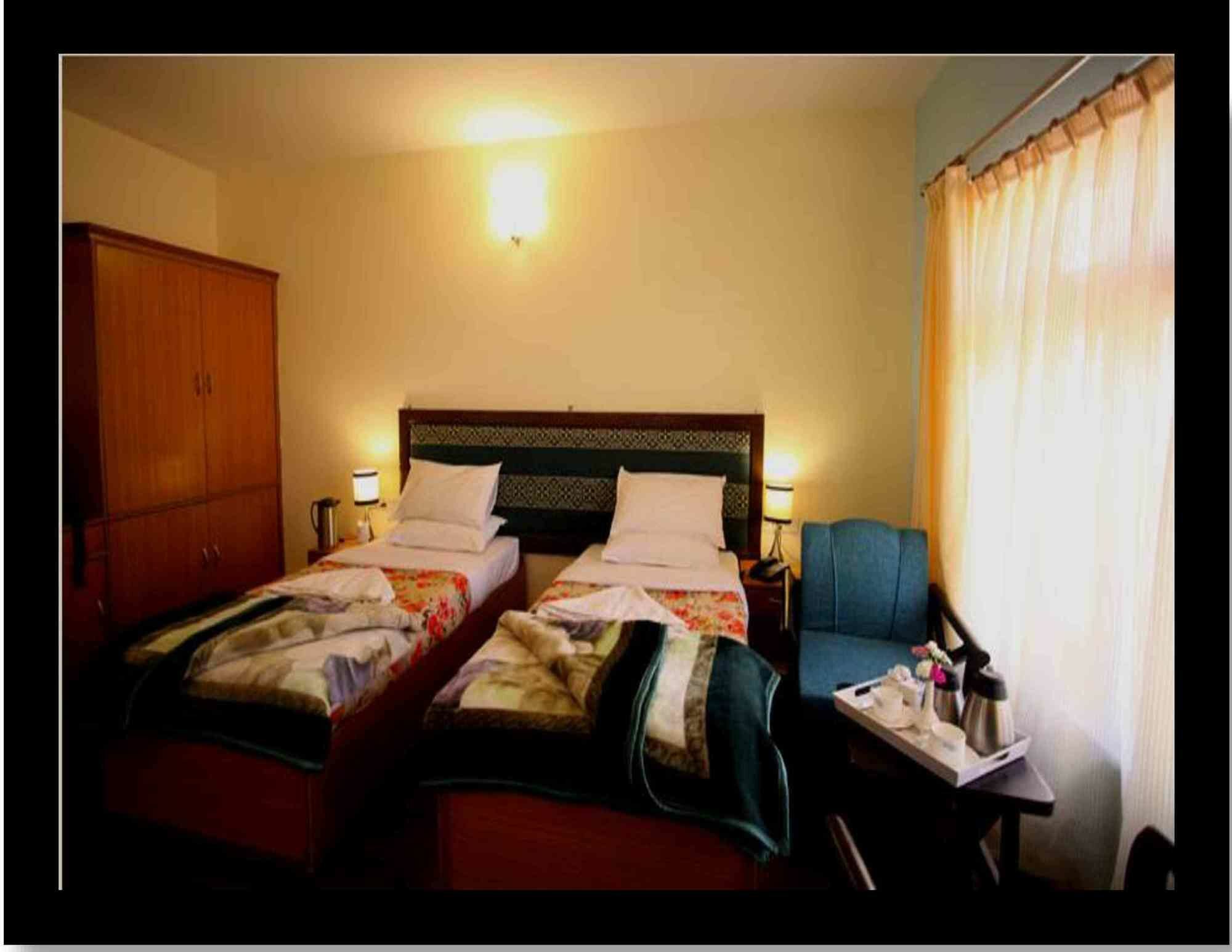 Hotel New Glacier View Leh Esterno foto